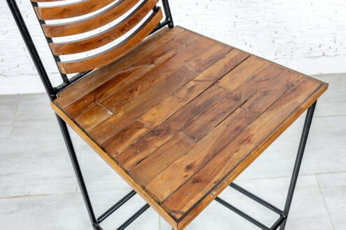 Metalowy hoker z drewnem - Orange Tree meble indyjskie