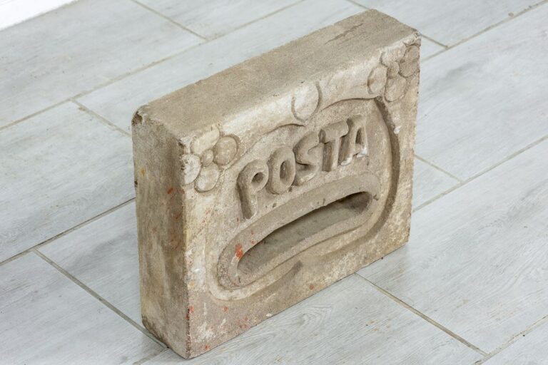 Kamienny front na skrzynkę pocztową - Orange Tree meble indyjskie