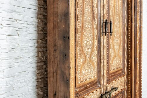 Tekowe drzwi zdobione kością - Orange Tree meble indyjskie