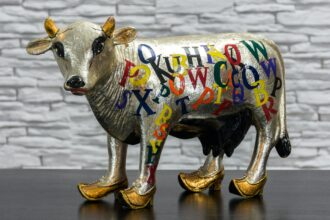 Srebrna krowa z alfabetem 2