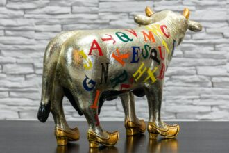 Srebrna krowa z alfabetem 4