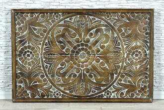 Drewniany panel z rzeźbioną mandalą 1