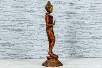 Mosiężna figurka młodego buddysty 81cm 3