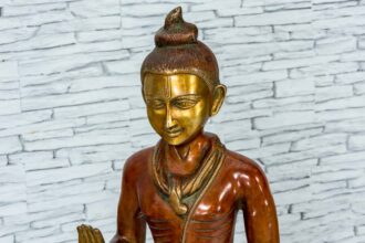 Mosiężna figurka młodego buddysty 81cm 9