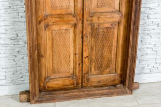 Stare drzwi tekowe z ażurowym tympanonem 5