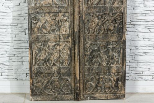 Rzeźbiony panel drzwiowy "tribal" 4