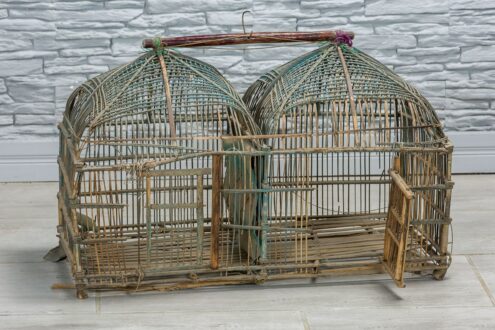 Stara bambusowa klatka dla ptaszków 1