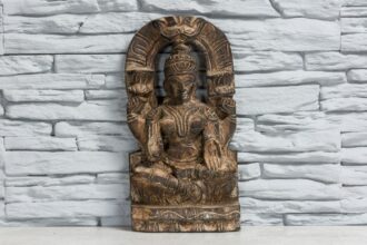 Drewniana rzeźba Lakshmi 1