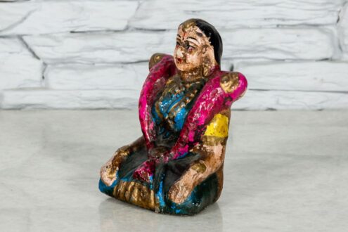 Figurka siedzącej Hinduski 1