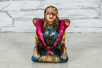 Figurka siedzącej Hinduski 2