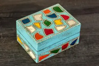 Pudełko 10x8 cm w kolorowe łatki 2