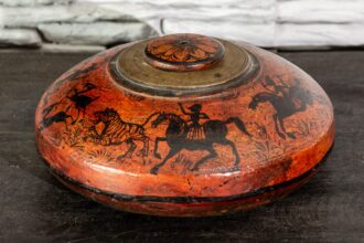 Stary pojemnik opium z czarnymi postaciami - Orange Tree meble indyjskie - 1