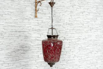 Czerwona lampa ze spękanego szkła śr. 25cm 1