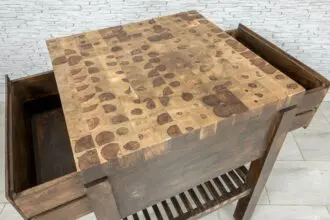 Pomocnik kuchenny z szufladami i półką 3