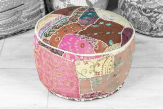 Okrągły puf patchwork haftowany 1