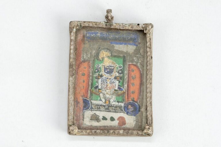 Stary indyjski medalion w srebrze z miniaturką 992 1