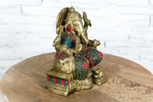 Mosiężny posążek kolorowego Ganeshy 2
