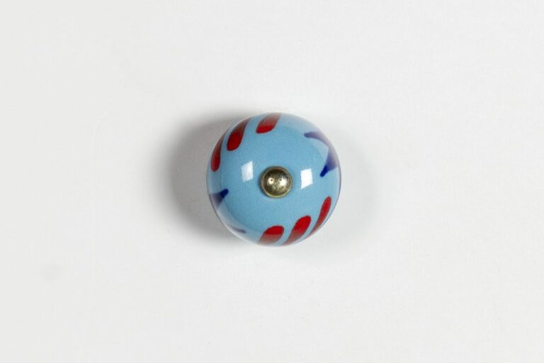 Ceramiczny uchwyt okrągły 3cm - błękitny z gwiazdami 2