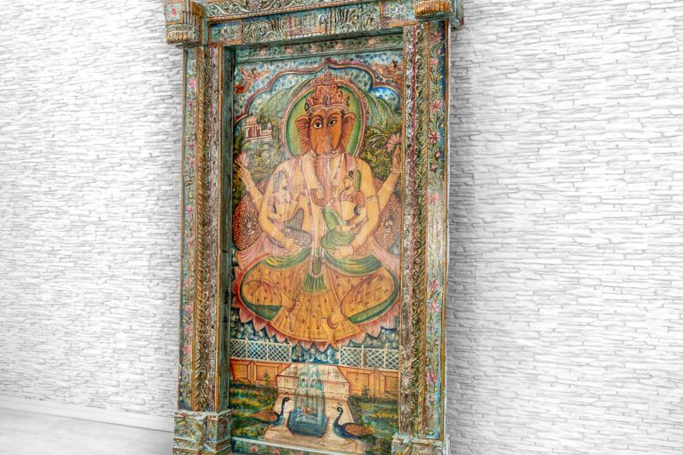 Duży obraz z Ganeshą na starych drzwiach 5