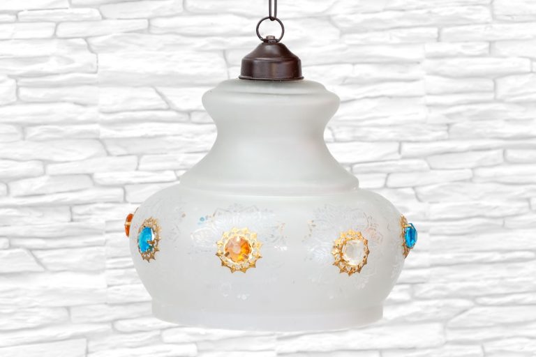Otwarta lampa z klejnotami 2