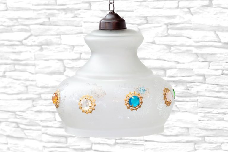Otwarta lampa z klejnotami 3
