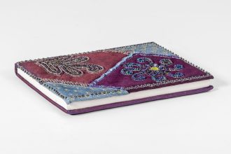 Purpurowy notes 14x18cm z żółtym szkiełkiem 2
