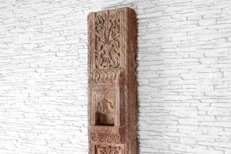 Wysoki pilaster z wnęką 2
