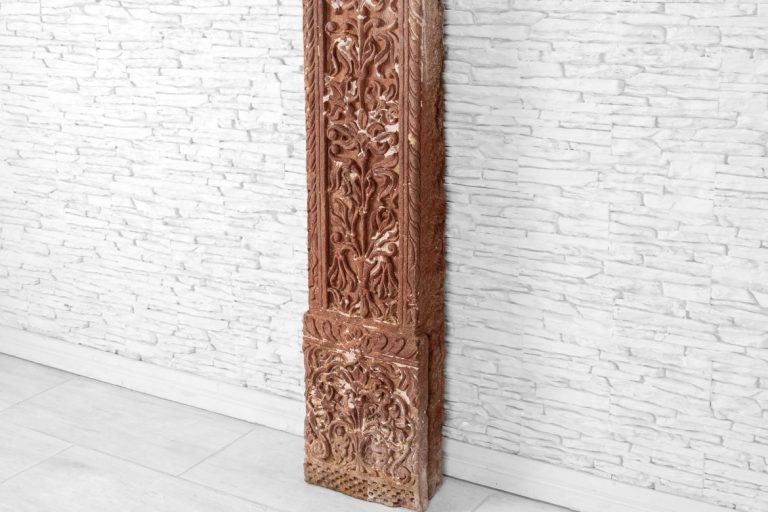 Wysoki pilaster z wnęką 4